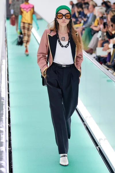 Look 22